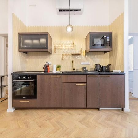 Sass Glamour Apartment Next To St Stephen Basilica S1 Будапеща Екстериор снимка