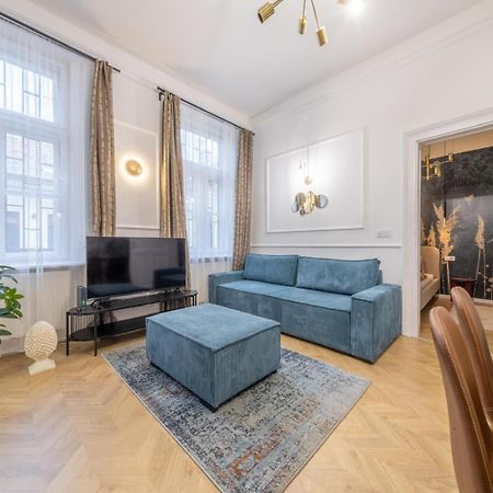 Sass Glamour Apartment Next To St Stephen Basilica S1 Будапеща Екстериор снимка